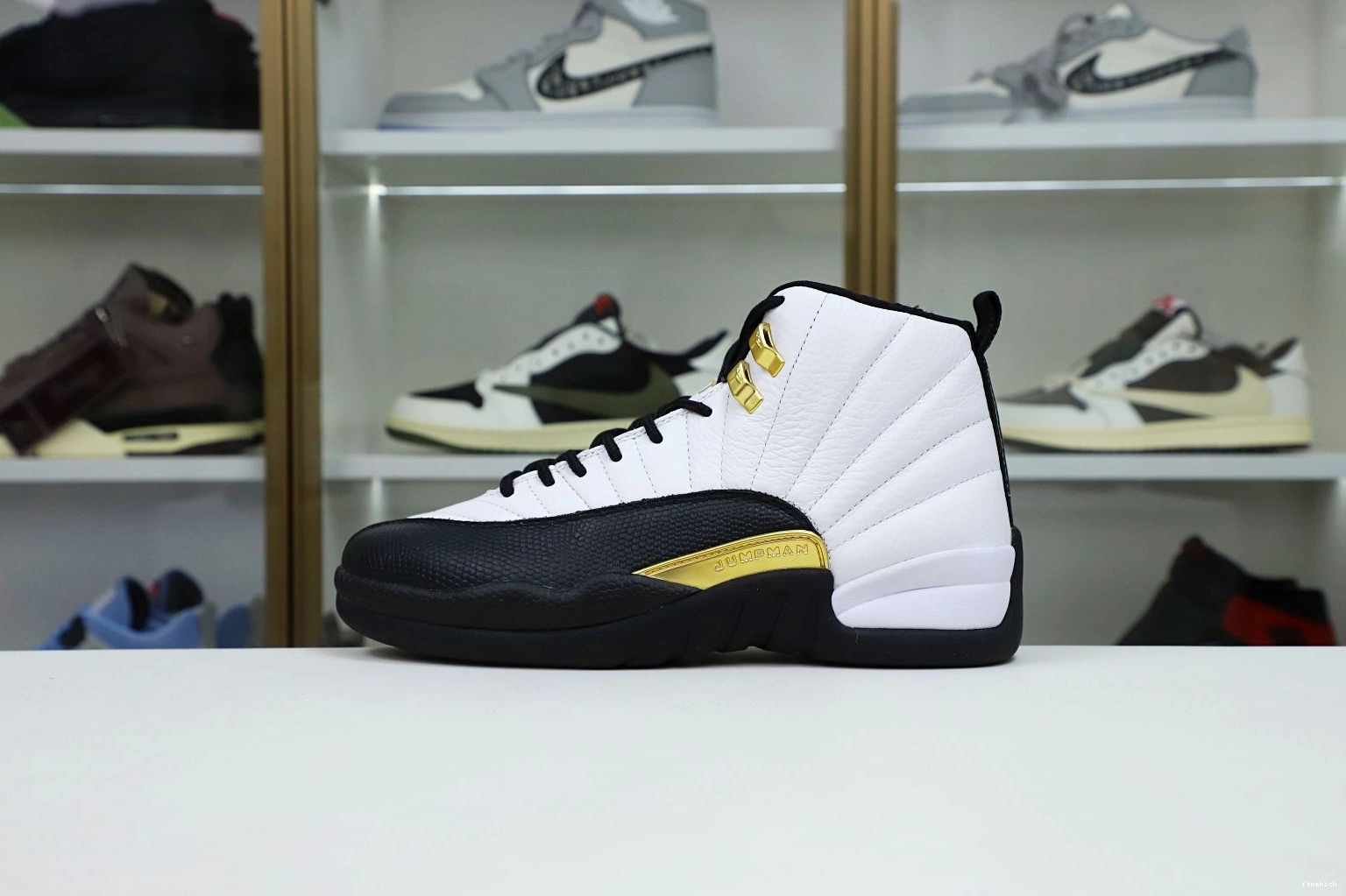 RETRO 12 JORDAN 'ROYALTY' AIR 0929